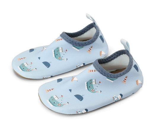 MONNËNKA ESCARPINES FISHING BOAT