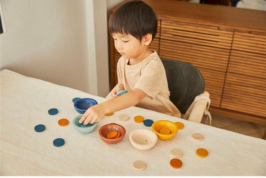 PLAN TOYS TAZAS ORDENA Y CUENTA ORCHARD