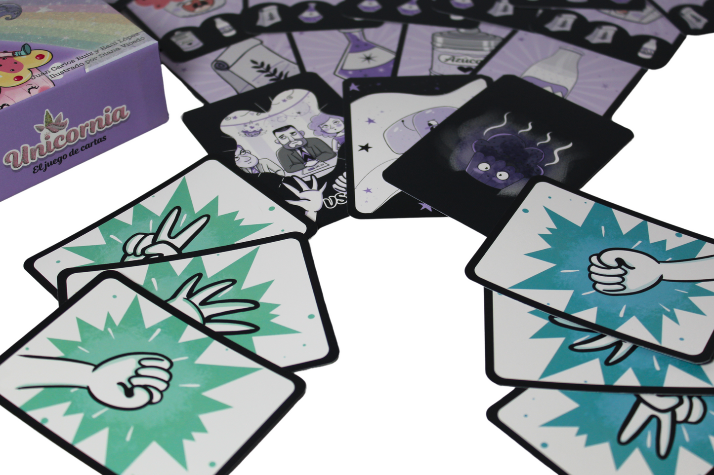 ÁTOMO UNICORNIA EL JUEGO DE CARTAS